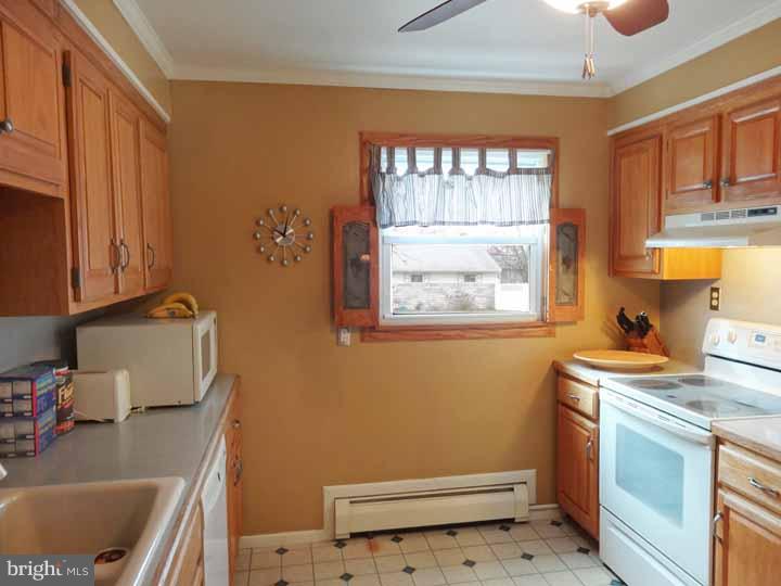 807 Chatham Road Fairless Hills, PA 19030 - Photo 5 of 16 Gallery Image 5