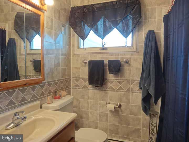 807 Chatham Road Fairless Hills, PA 19030 - Photo 9 of 16 Gallery Image 9