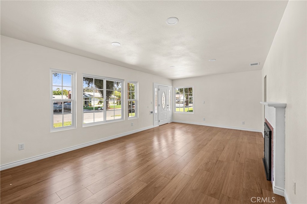 2514 Prospect Avenue Riverside, CA 92507 - Photo 8 of 38