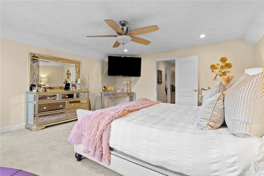 130 Boylston Drive Cranston, RI 02921 - Photo 16 of 49