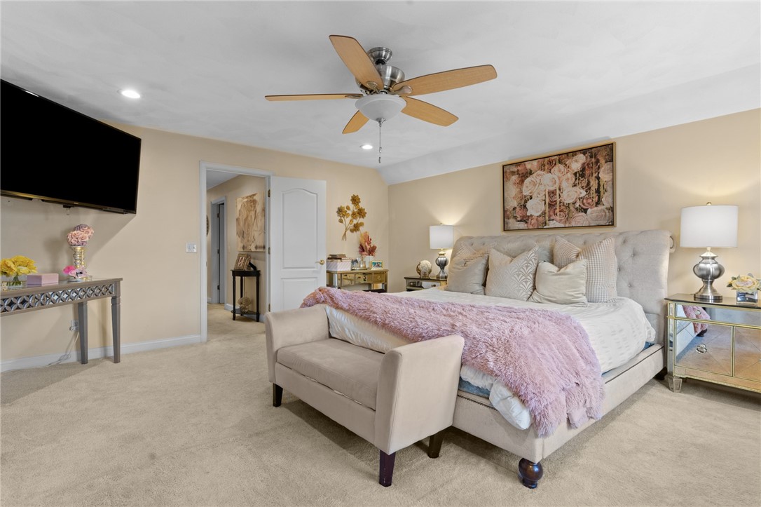 130 Boylston Drive Cranston, RI 02921 - Photo 17 of 49