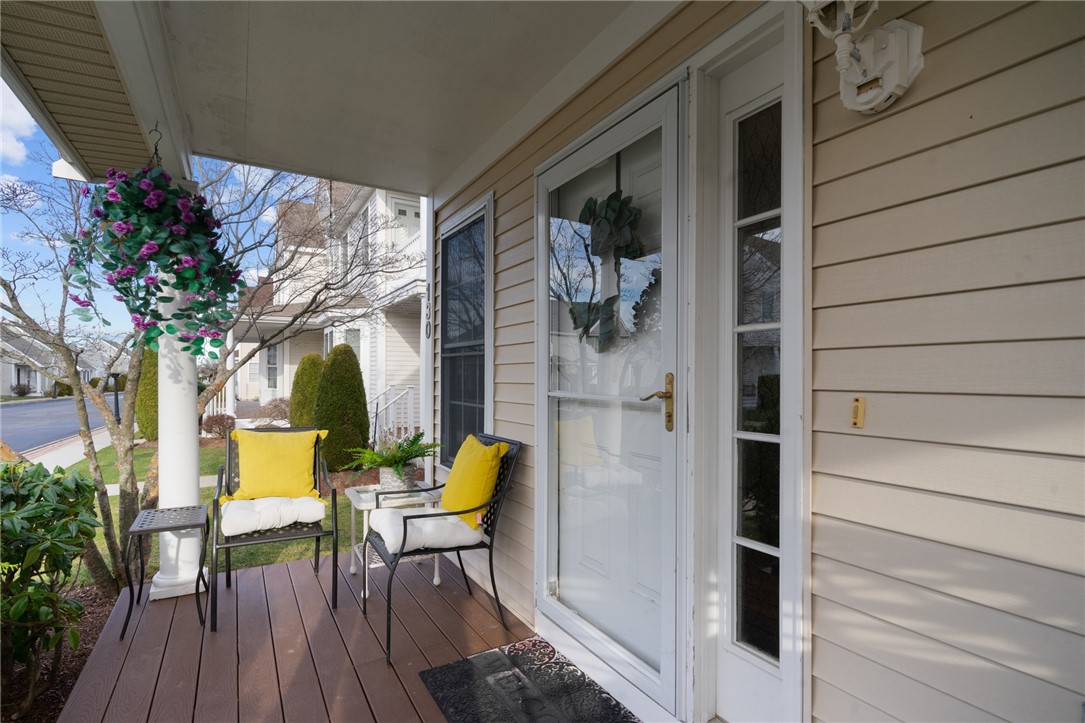 130 Boylston Drive Cranston, RI 02921 - Photo 5 of 49