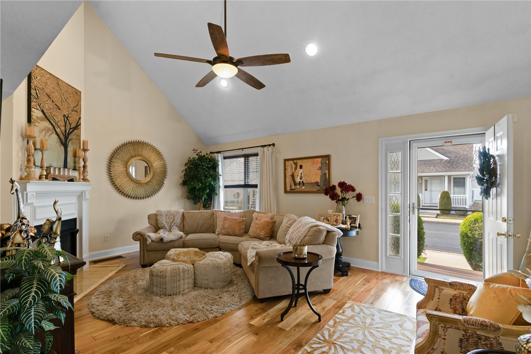 130 Boylston Drive Cranston, RI 02921 - Photo 8 of 49