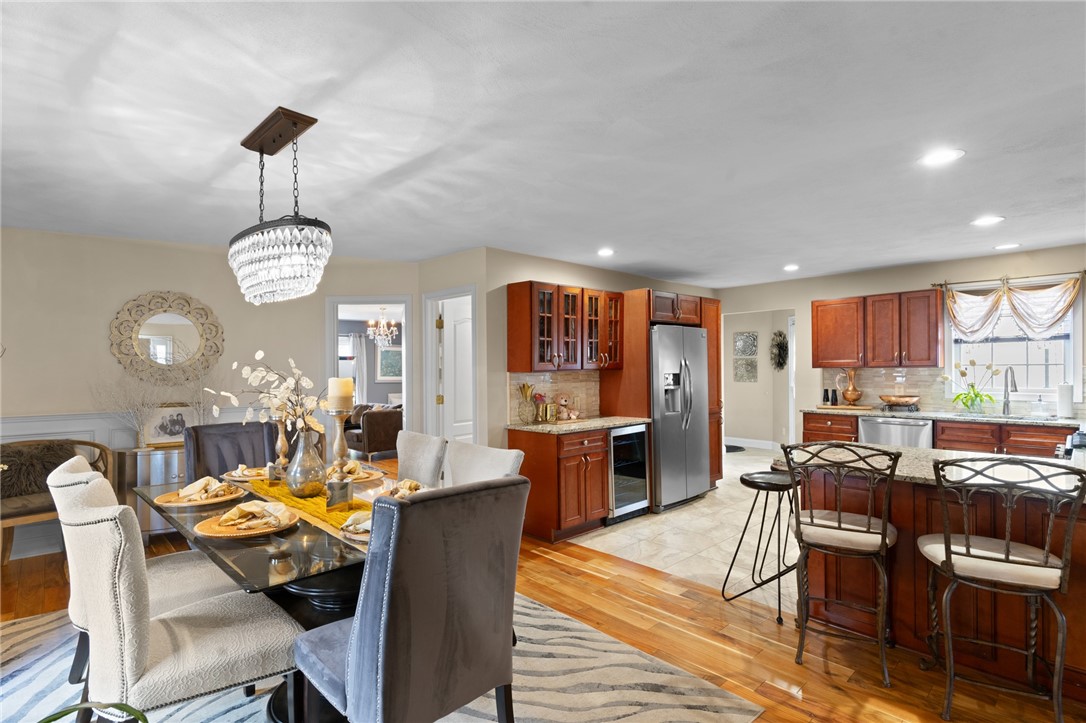 130 Boylston Drive Cranston, RI 02921 - Photo 10 of 49