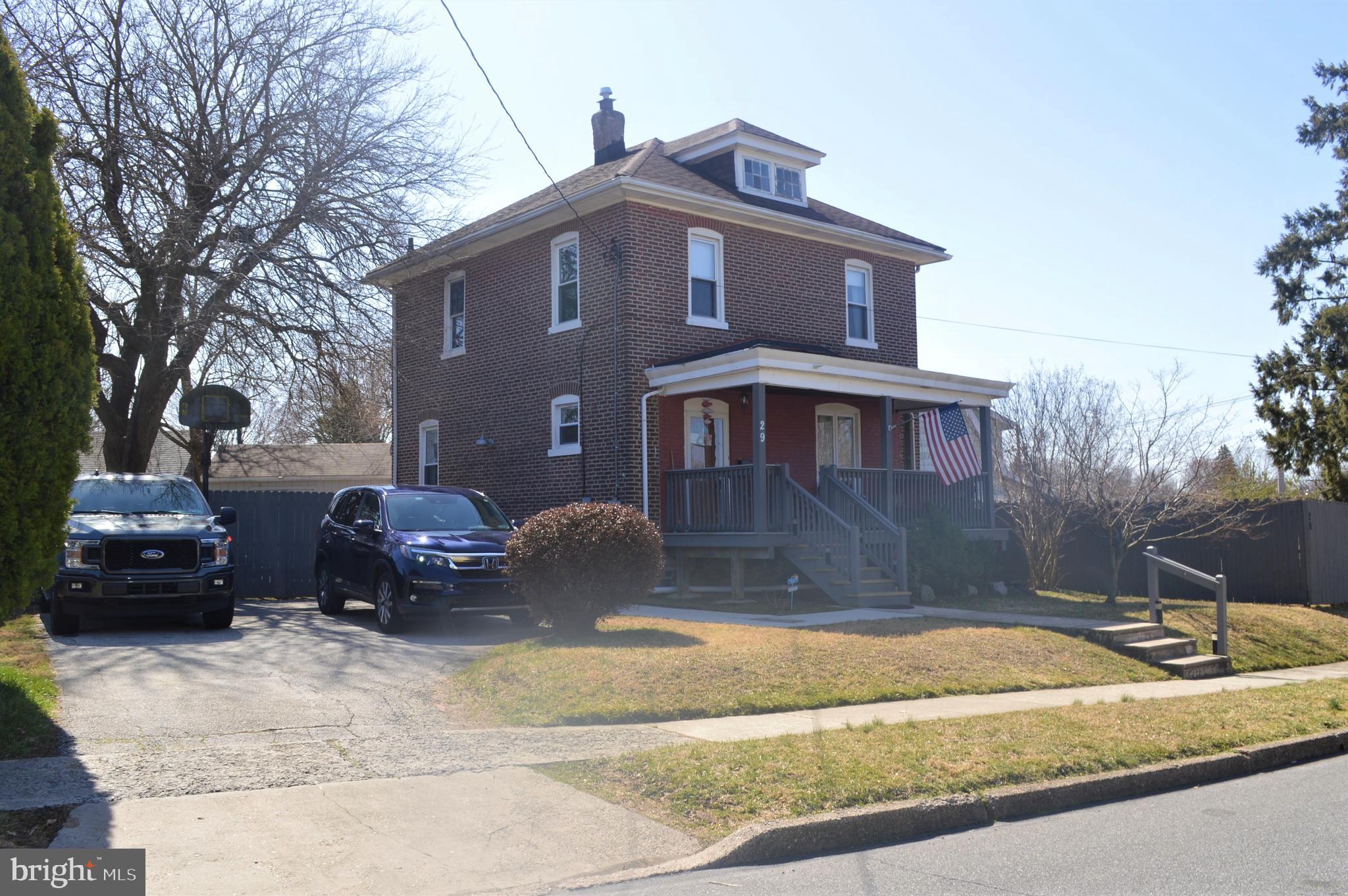 29 East Elbon Road Brookhaven, PA 19015 - Photo 1 of 35 Corner Property