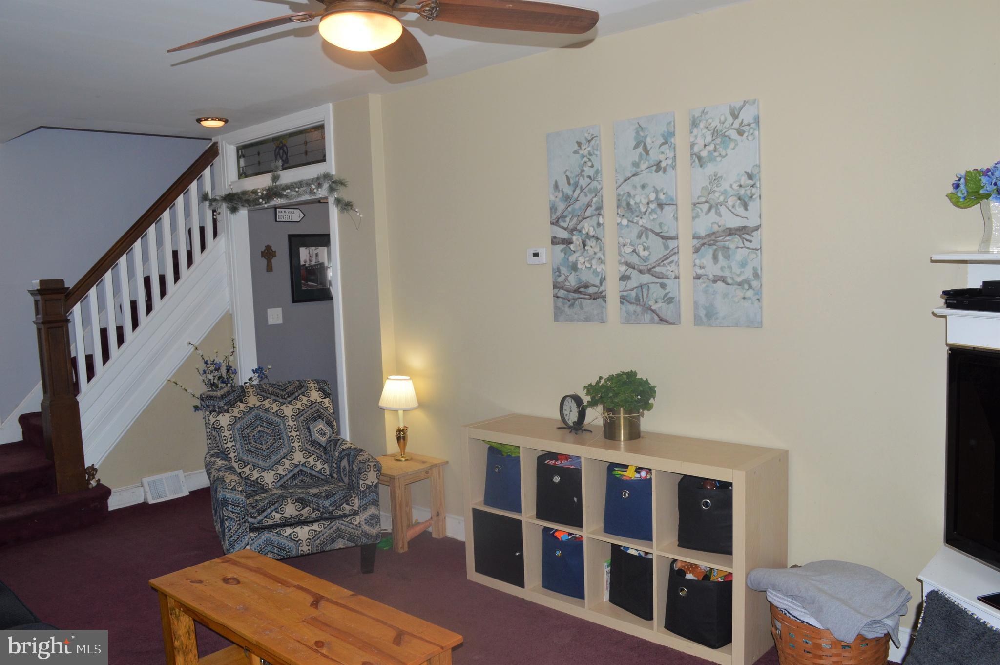 29 East Elbon Road Brookhaven, PA 19015 - Photo 13 of 35 Sunny living room