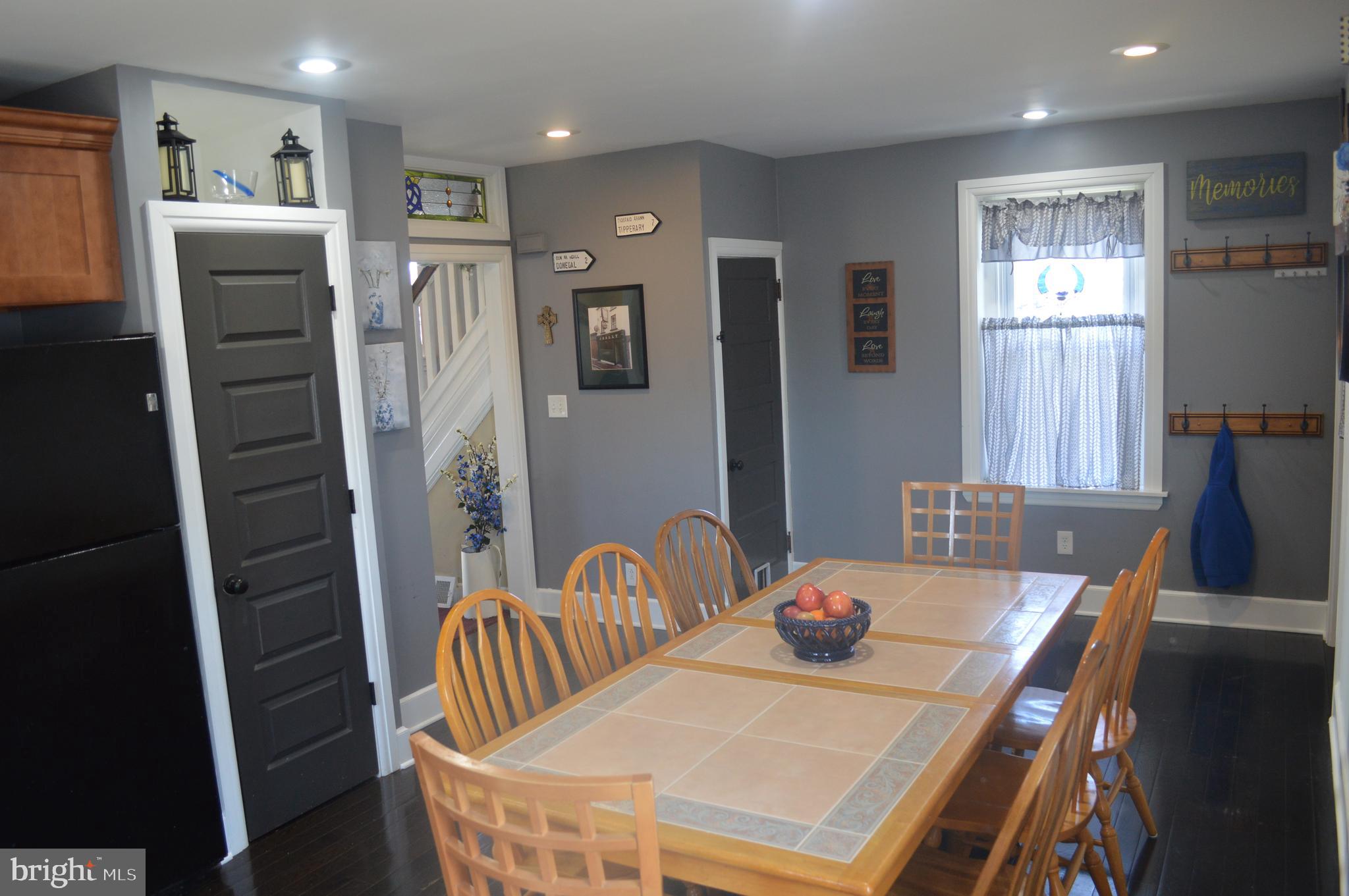 29 East Elbon Road Brookhaven, PA 19015 - Photo 19 of 35 Sunny kitchen