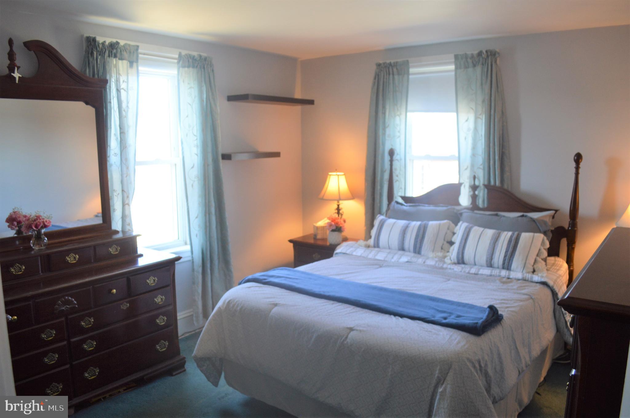 29 East Elbon Road Brookhaven, PA 19015 - Photo 25 of 35 Main bedrom
