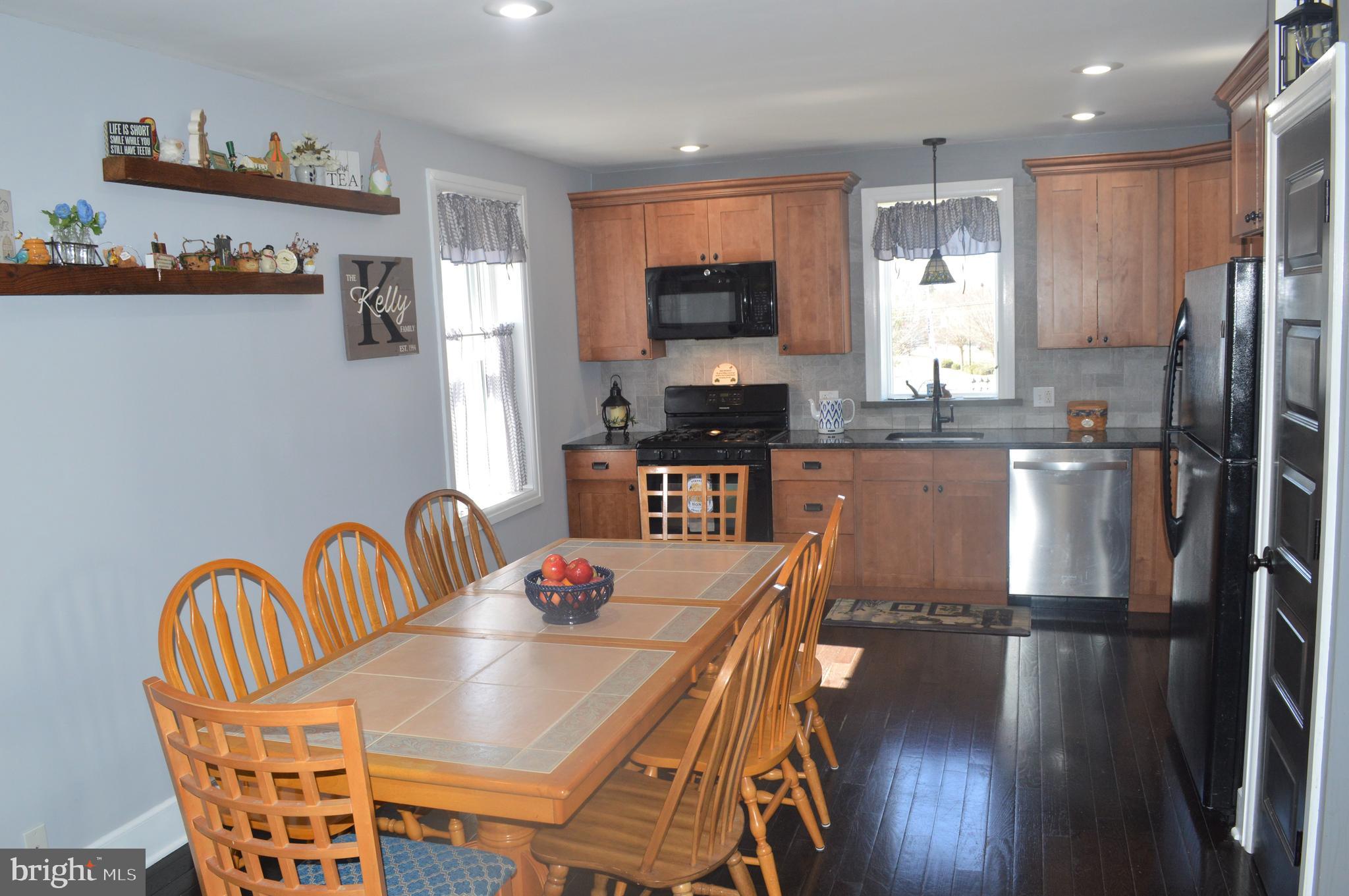 29 East Elbon Road Brookhaven, PA 19015 - Photo 4 of 35 Gorgeous, large Farmhouse kitchen