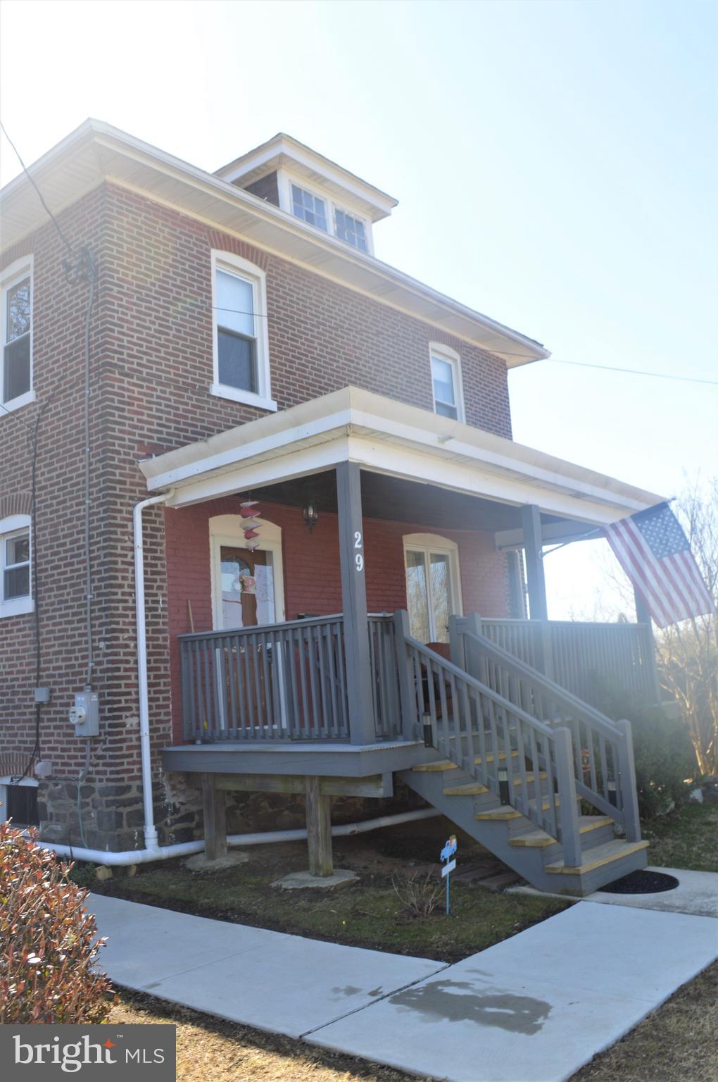 29 East Elbon Road Brookhaven, PA 19015 - Photo 33 of 35 Front