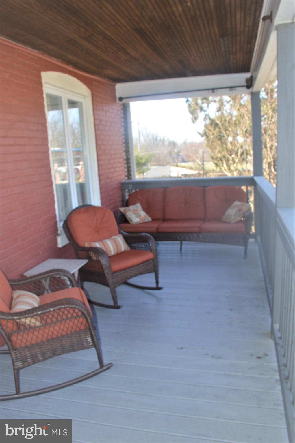 29 East Elbon Road Brookhaven, PA 19015 - Photo 6 of 35 Welcoming front porch