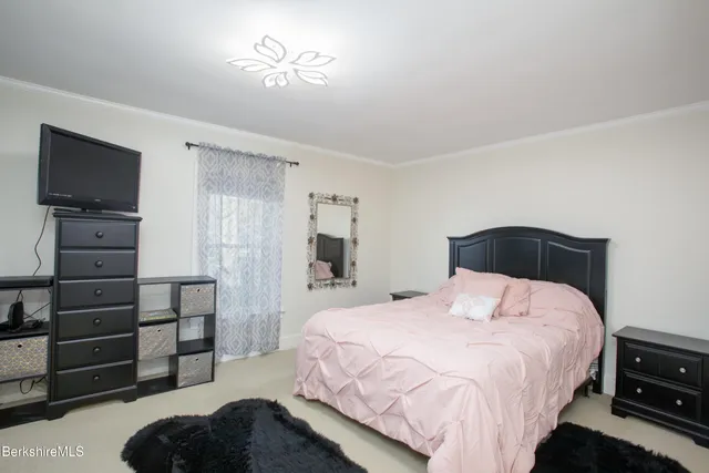 $459,900 | 396 Maple Street, Hinsdale, MA 01235