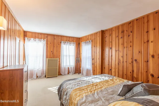 $459,900 | 396 Maple Street, Hinsdale, MA 01235