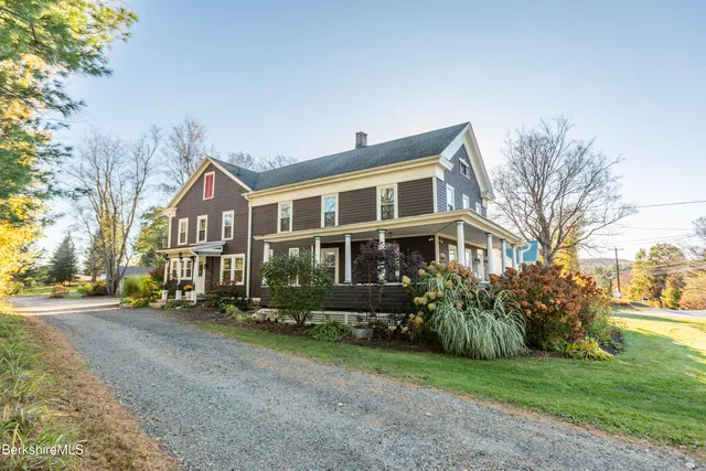 $459,900 | 396 Maple Street, Hinsdale, MA 01235