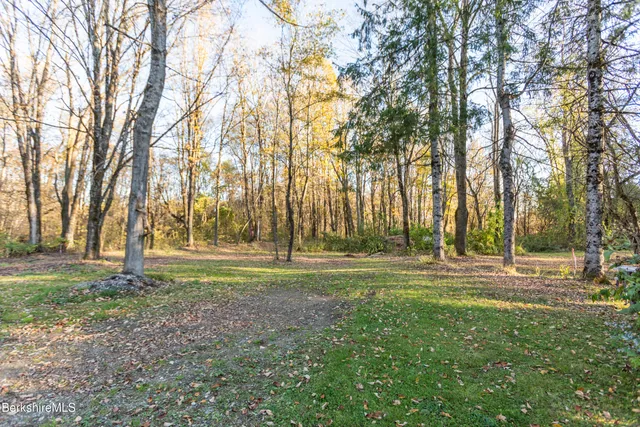 $459,900 | 396 Maple Street, Hinsdale, MA 01235