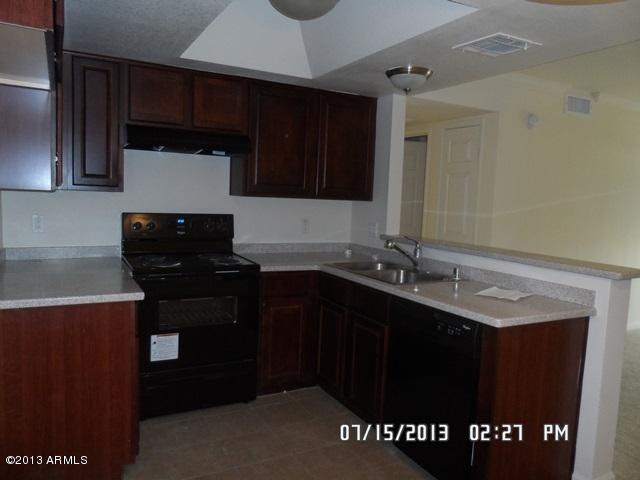 1720 East Thunderbird Road, Unit 1072 Phoenix, AZ 85022 - Photo 5 of 11 SAM_7853
