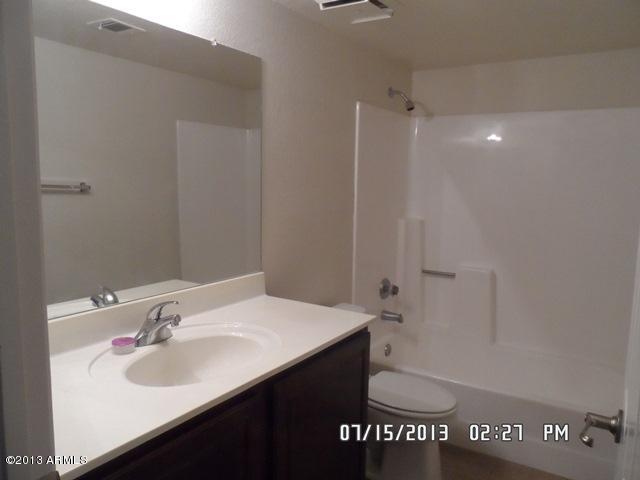 1720 East Thunderbird Road, Unit 1072 Phoenix, AZ 85022 - Photo 8 of 11 SAM_7856