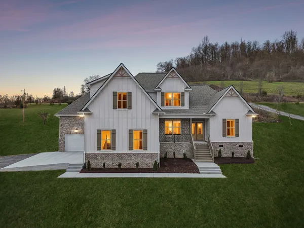 $649,900 | 1561 Opossum Paw Road, Beechgrove, TN 37018