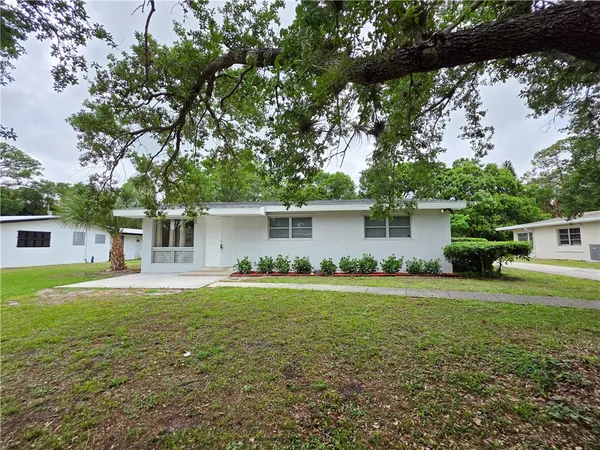 $2,200 | 1715 41st Avenue, Vero Beach, FL 32960