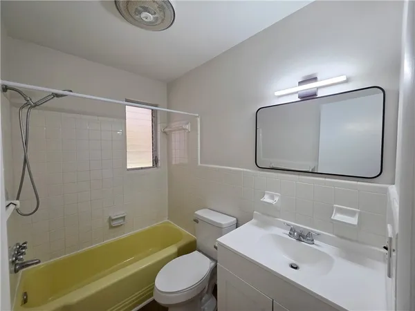 $2,200 | 1715 41st Avenue, Vero Beach, FL 32960