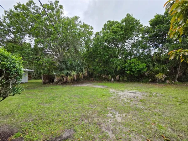 $2,200 | 1715 41st Avenue, Vero Beach, FL 32960