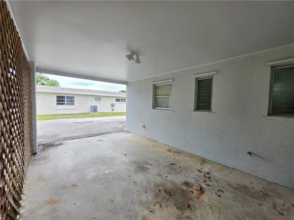 $2,200 | 1715 41st Avenue, Vero Beach, FL 32960