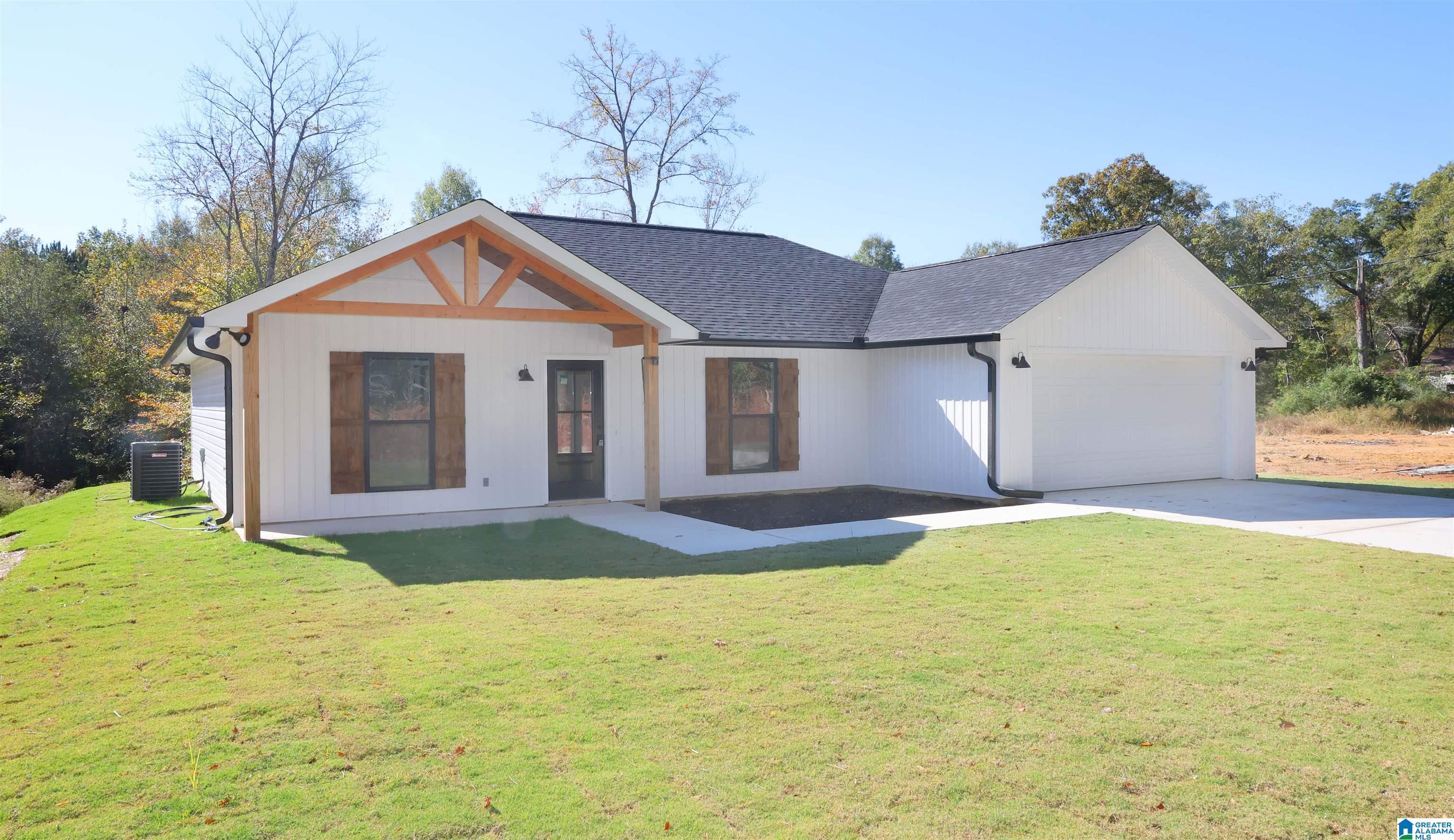 204 Anniston Beach Road Anniston, AL 36206 - Photo 2 of 21