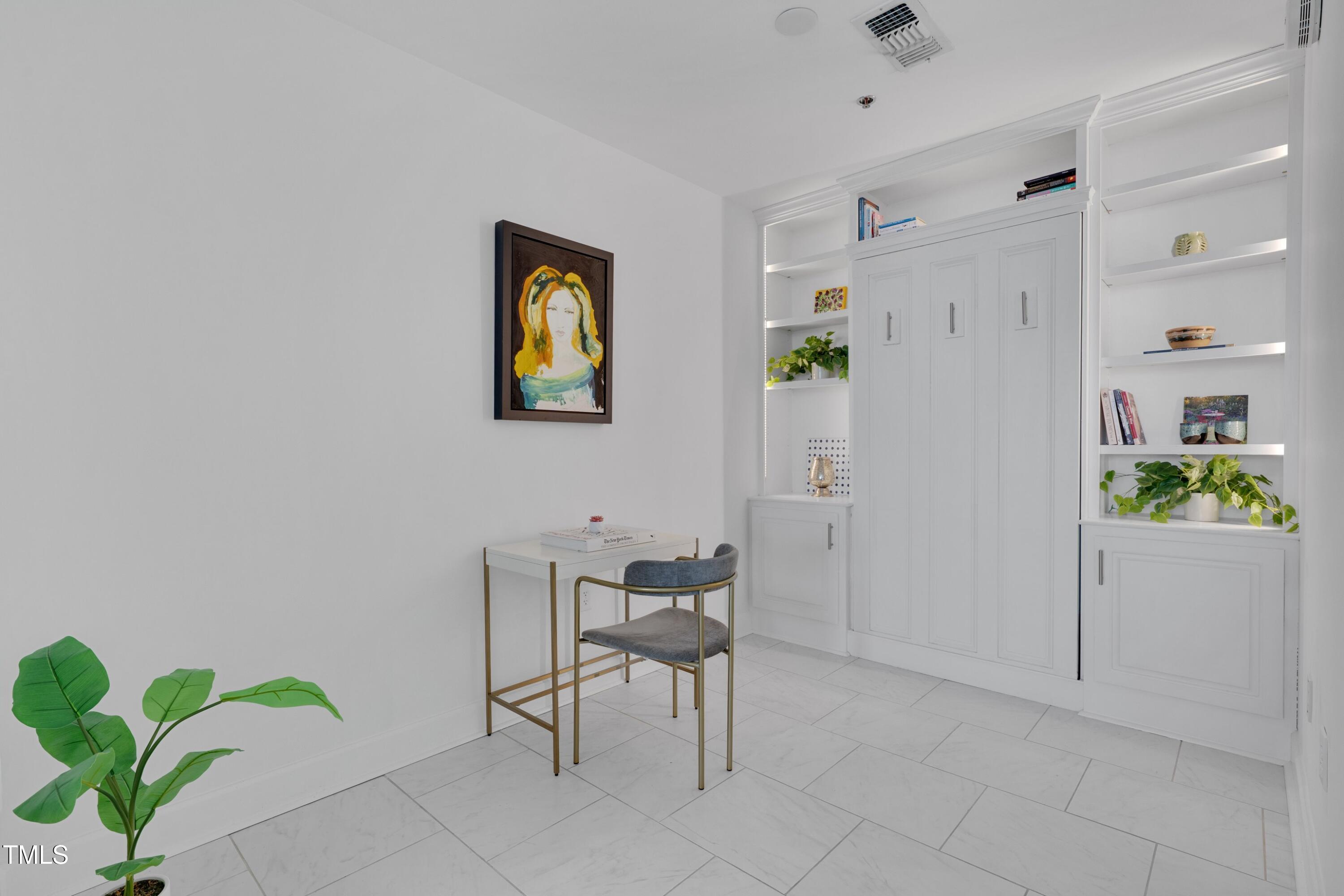 301 Fayetteville Street, Unit 2611 Raleigh, NC 27601 - Photo 12 of 44 a living room with furniture