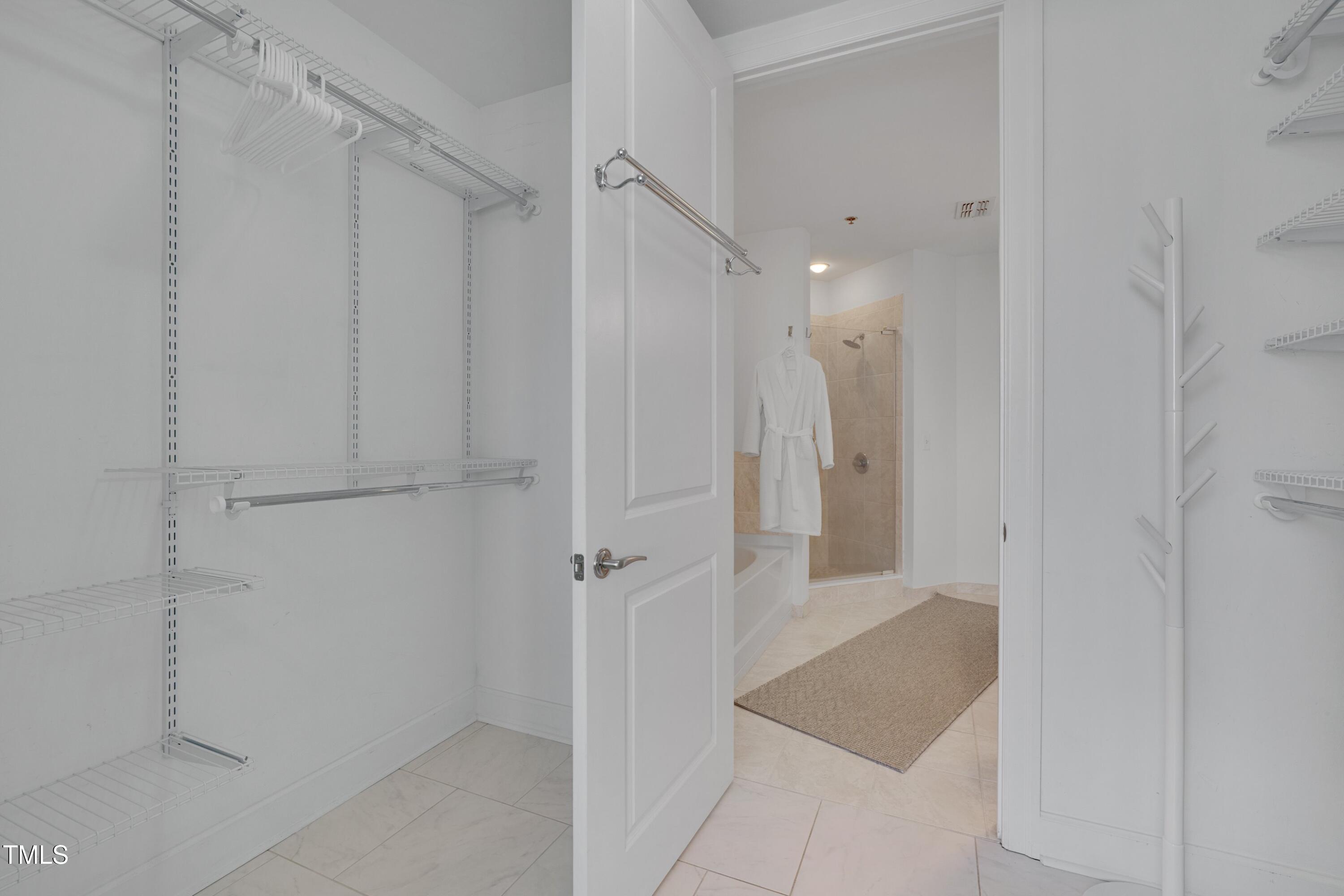 301 Fayetteville Street, Unit 2611 Raleigh, NC 27601 - Photo 20 of 44 a view of a hallway