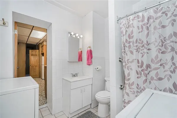 $1,150,000 | 1942 61st Street | Mapleton