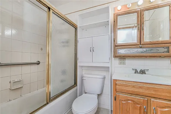 $1,150,000 | 1942 61st Street | Mapleton