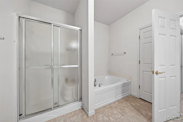 $349,900 | 2140 Hawks Landing Drive, Lake St. Louis, MO 63367