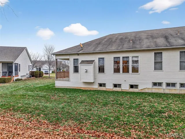 $349,900 | 2140 Hawks Landing Drive, Lake St. Louis, MO 63367