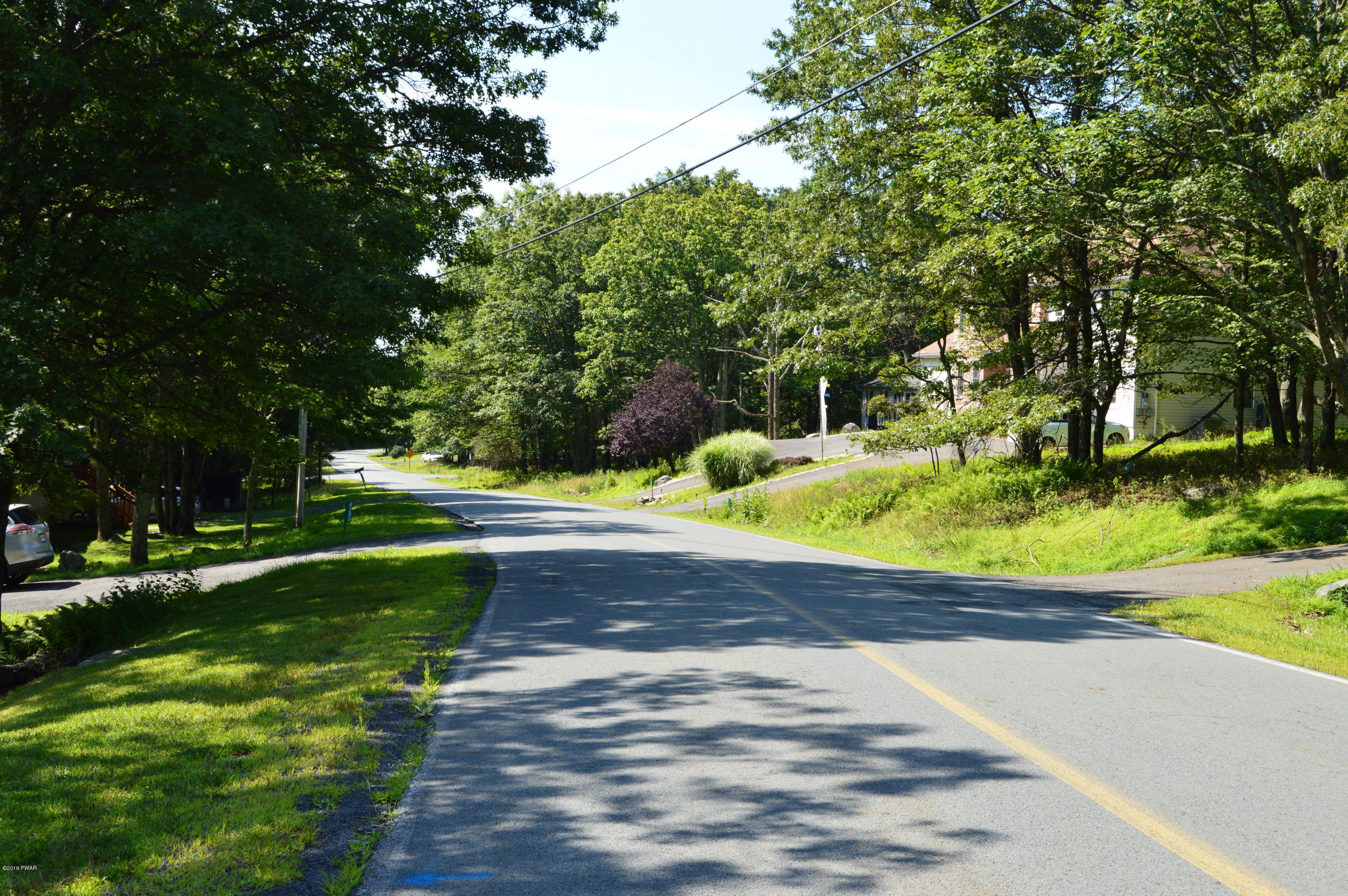4288 Pine Ridge Drive East Bushkill, PA 18324 - Photo 20 of 20 DSC_0546