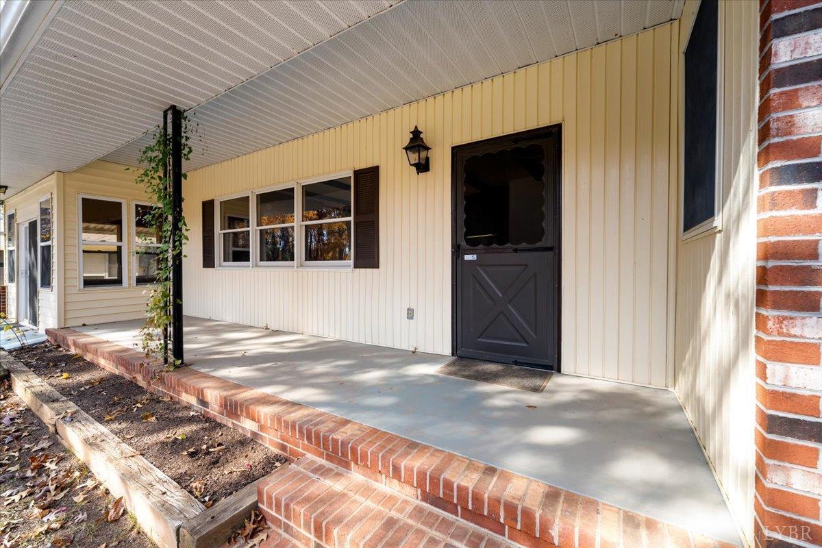 391 Pond Road Buckingham, VA 23921 - Photo 5 of 75 a view of a front door