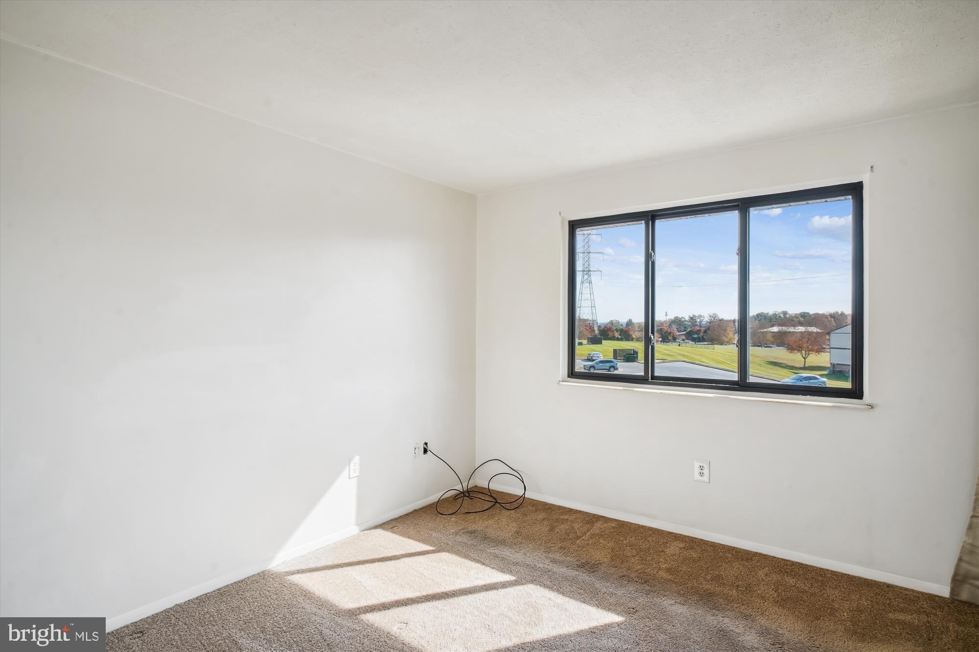 701 Heather Ridge Drive, Unit 16M Frederick, MD 21702 - Photo 19 of 29 Bedroom 2