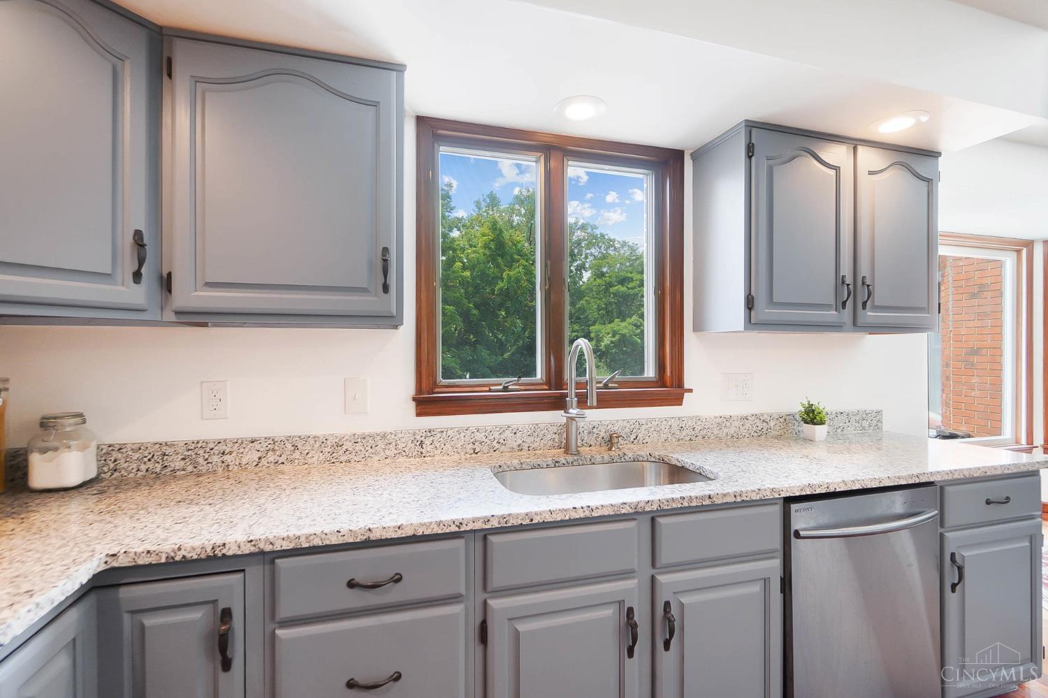5765 Dry Ridge Road Cincinnati, OH 45252 - Photo 25 of 75 Gallery Image 25