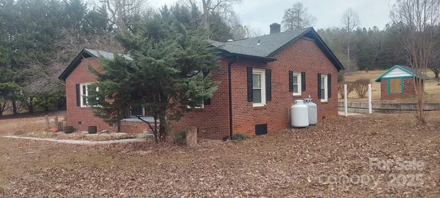 $179,999 | 4016 Highway 64, Rutherfordton, NC 28139