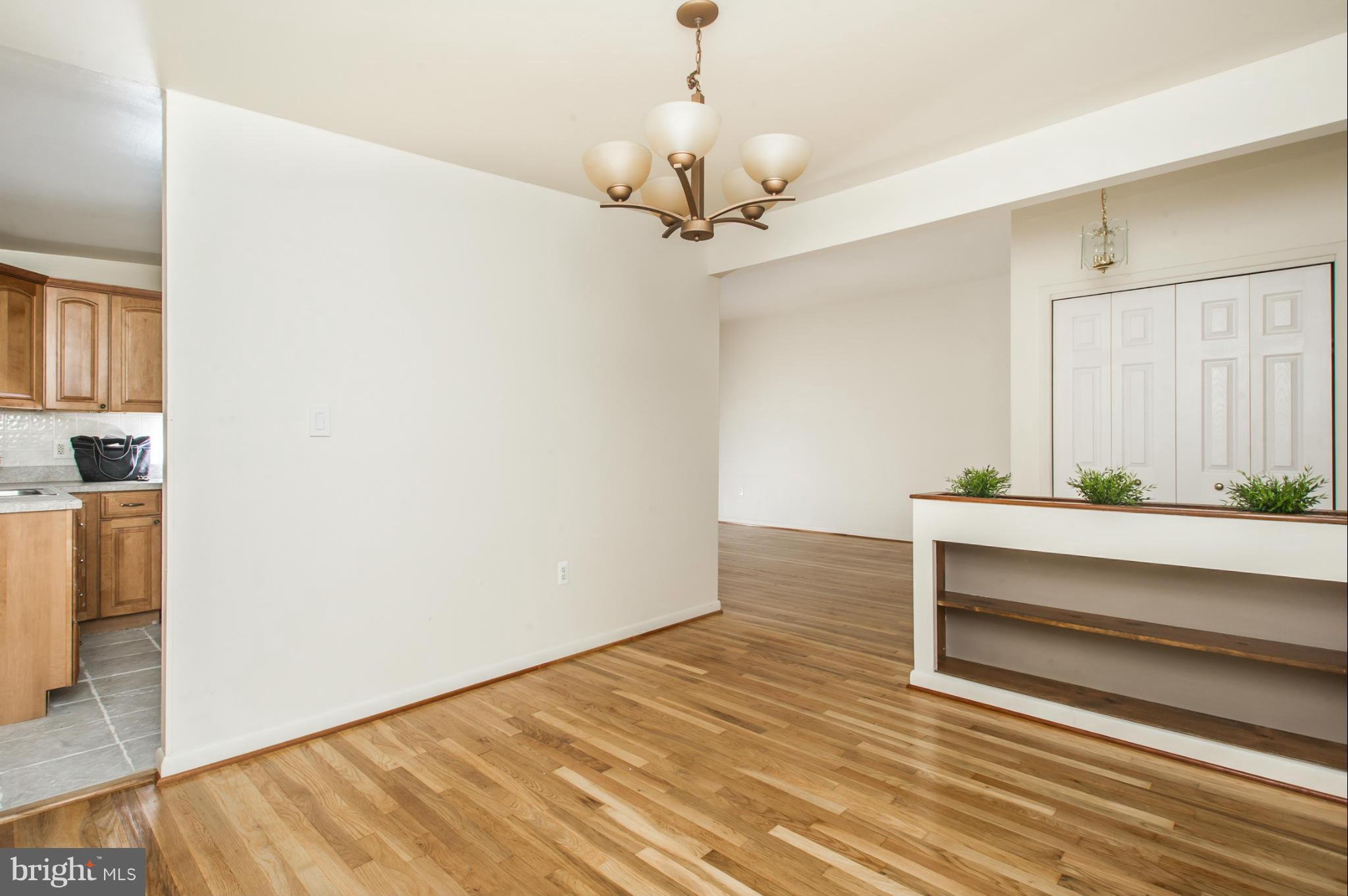 1300 Ablett Road Baltimore, MD 21239 - Photo 13 of 30 Dining Room