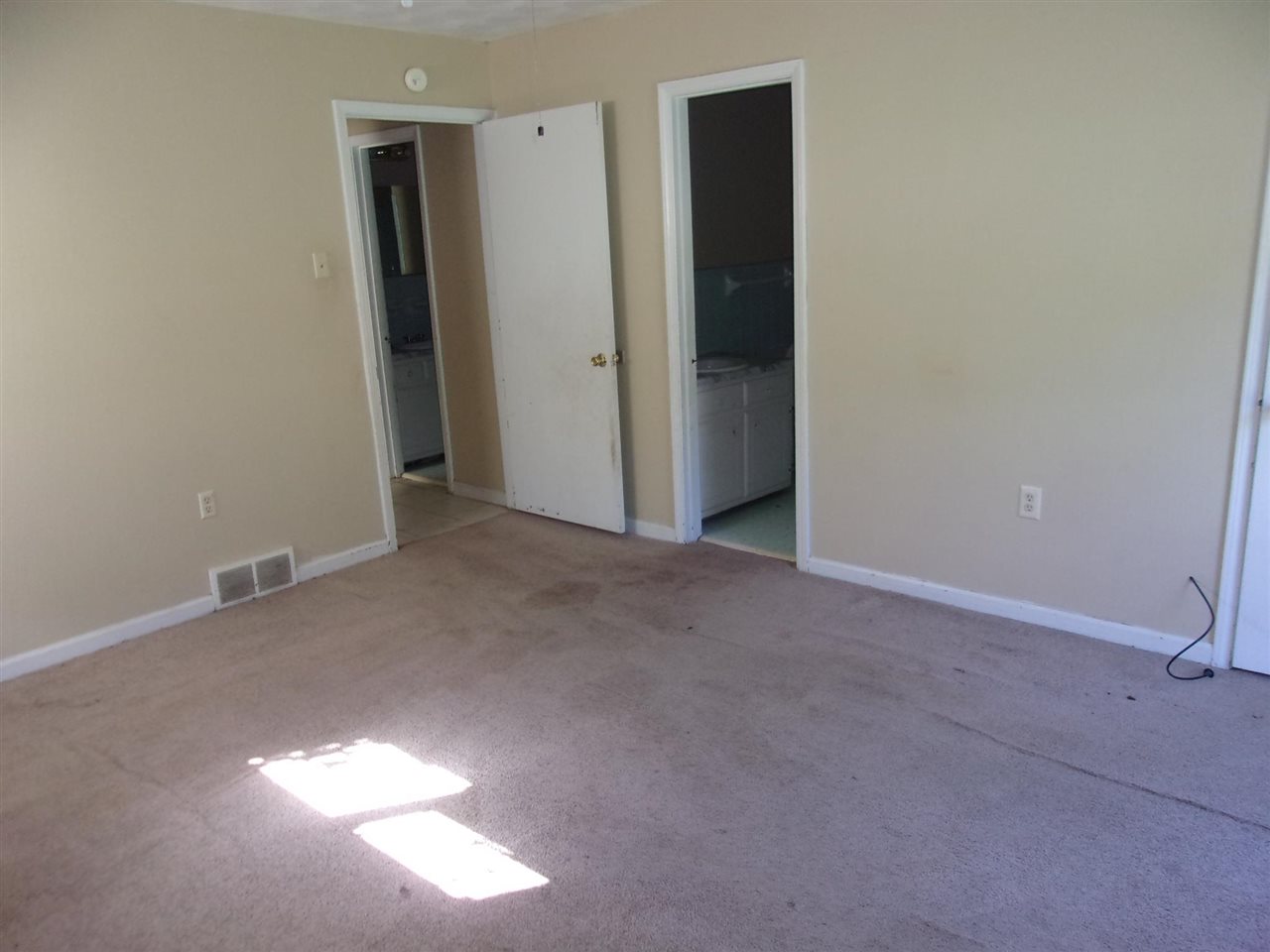 4440 Yale Road Memphis, TN 38128 - Photo 17 of 24 a view of an empty room