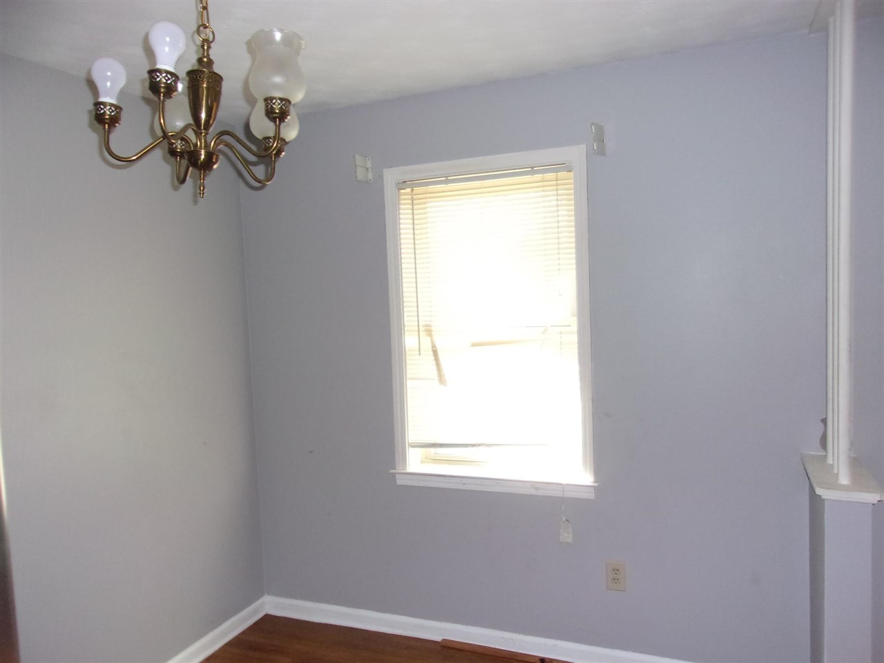 4440 Yale Road Memphis, TN 38128 - Photo 10 of 24 a view of a small space with a window