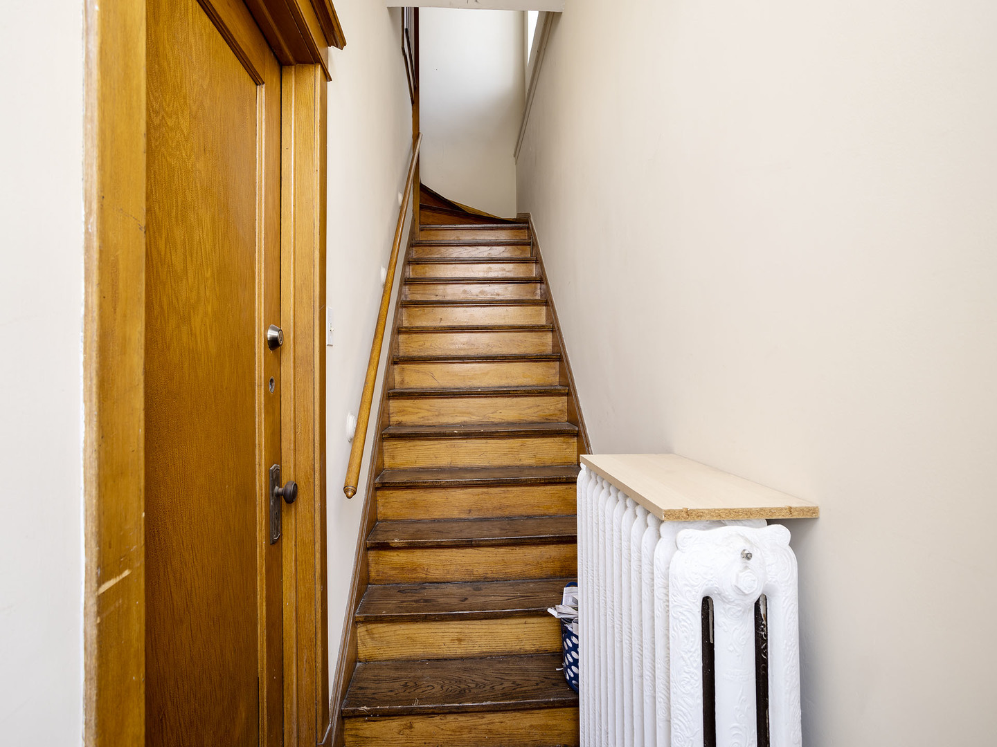 7929 Ogden Avenue Lyons, IL 60534 - Photo 31 of 44 a view of entryway