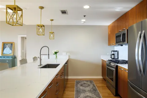 $479,000 | 1200 Main Street, Unit 2406, Dallas, TX 75202