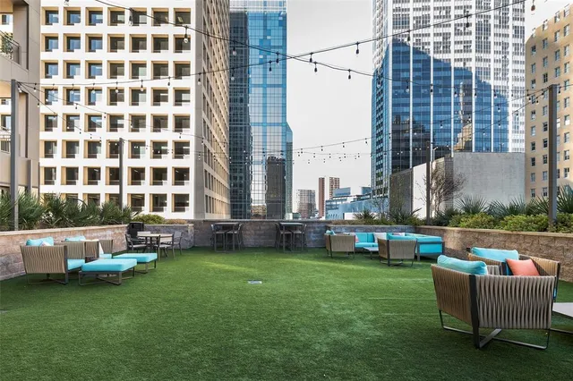 $479,000 | 1200 Main Street, Unit 2406, Dallas, TX 75202