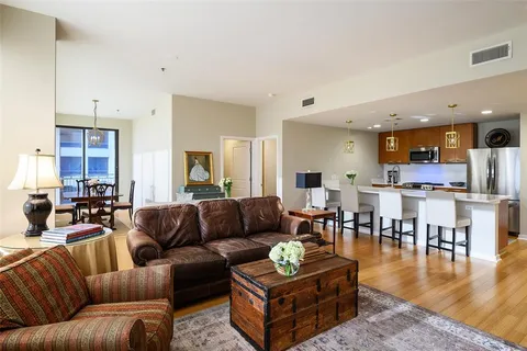 $479,000 | 1200 Main Street, Unit 2406, Dallas, TX 75202