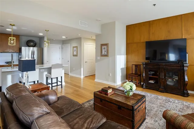 $479,000 | 1200 Main Street, Unit 2406, Dallas, TX 75202