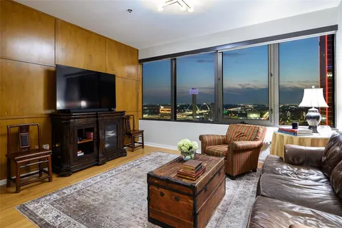 $479,000 | 1200 Main Street, Unit 2406, Dallas, TX 75202