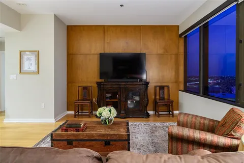 $479,000 | 1200 Main Street, Unit 2406, Dallas, TX 75202