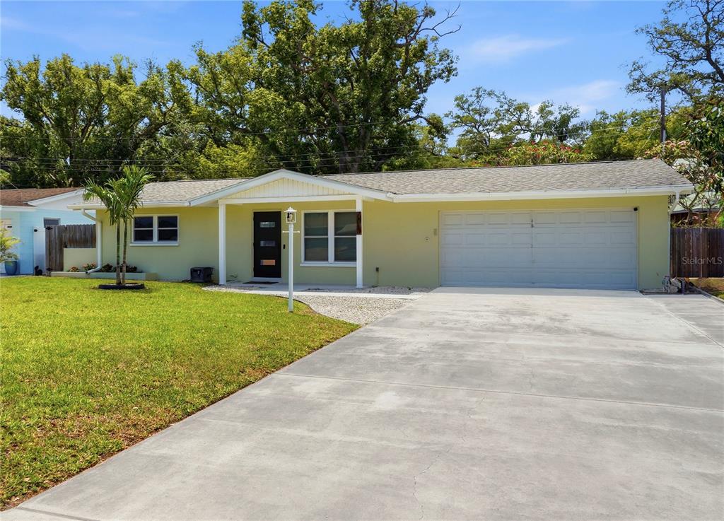 7610 117th Street Seminole, FL 33772 - Photo 6 of 64