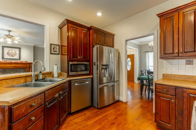 $559,900 | 810 Younger Circle, Chattanooga, TN 37415